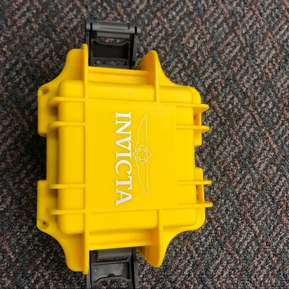 Invicta pro diver watch with case - Picture 2 of 8